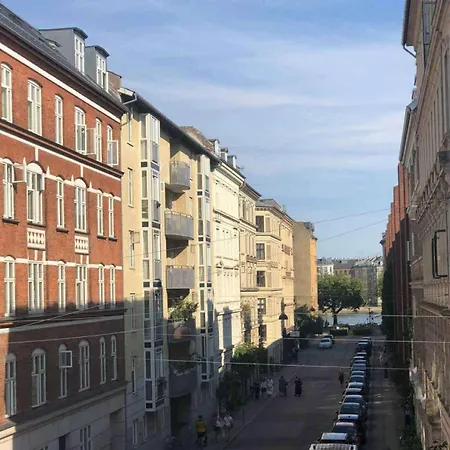 Heart Of Noerrebro With Private Balcony Daire *